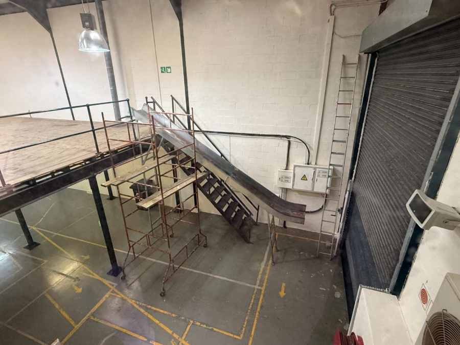 To Let commercial Property for Rent in Maitland Western Cape